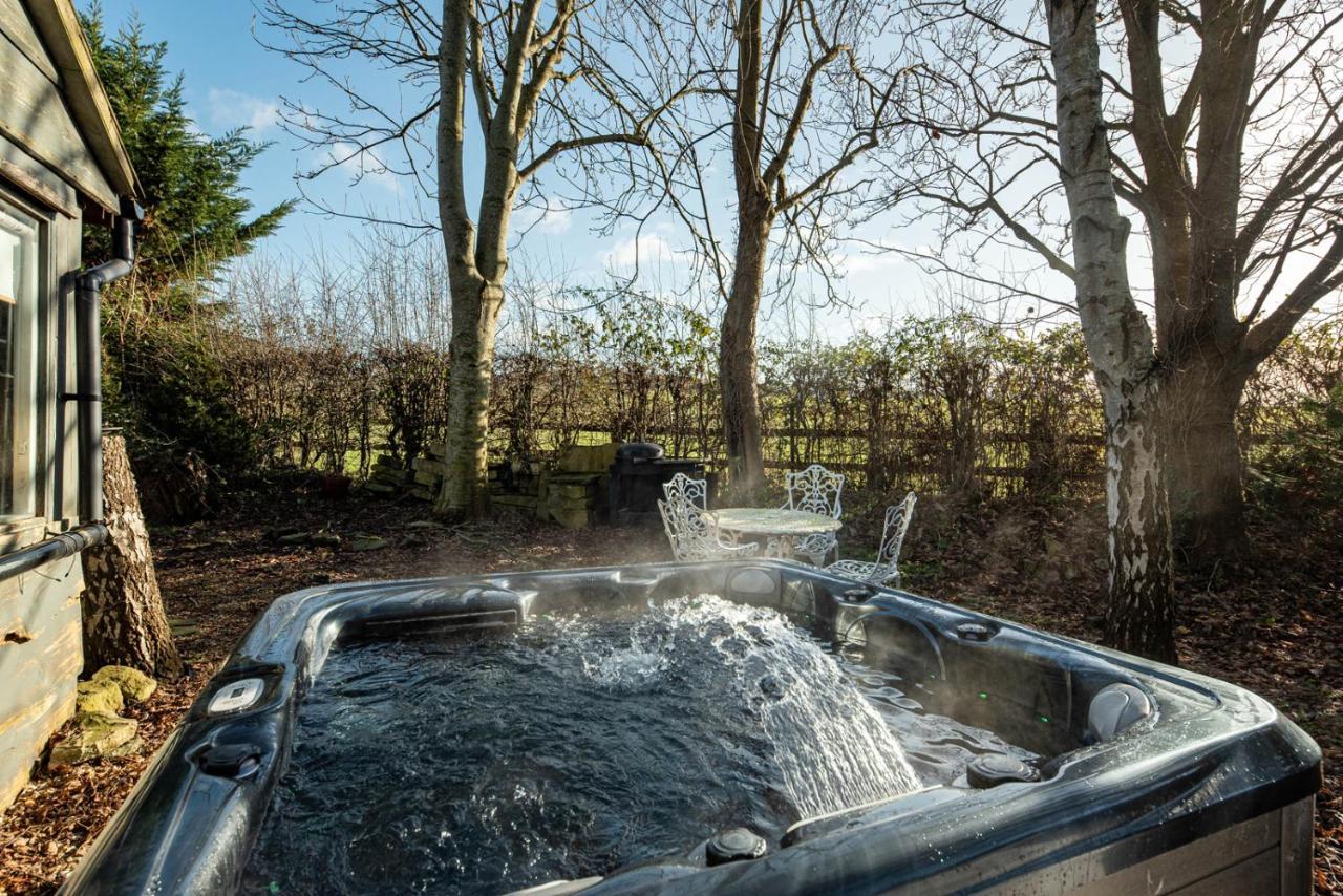 브리스틀 The West Barn Near Bath, Sleeps 24 And 2 Hot Tubs 빌라 외부 사진