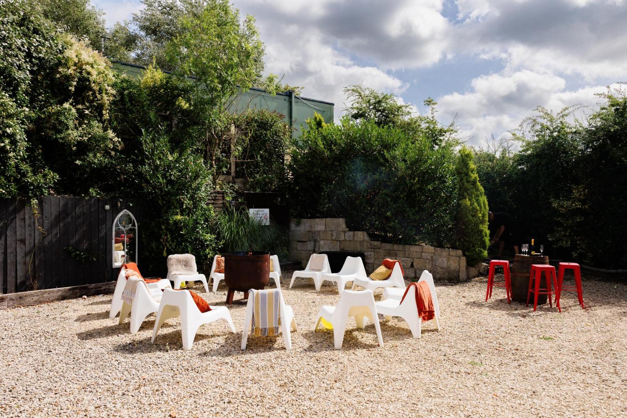 브리스틀 The West Barn Near Bath, Sleeps 24 And 2 Hot Tubs 빌라 외부 사진
